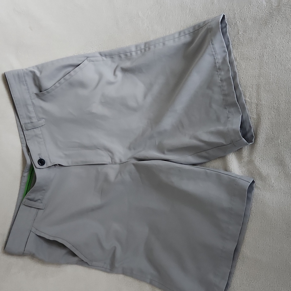 Mens Izod shorts